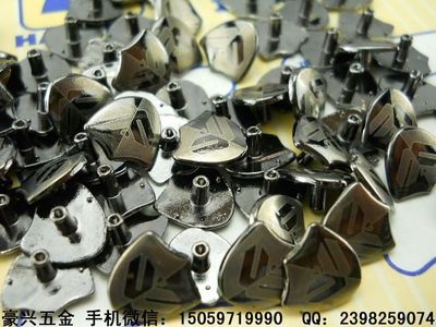 高檔錢包金屬銘牌的卓越品質與市場優勢——以石獅市獅鑫五金輔料商行為例